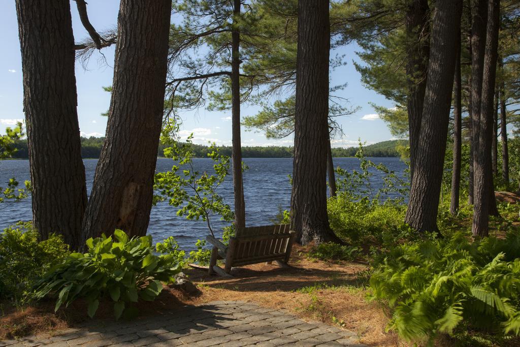 Wolf Cove Inn Poland Exterior photo